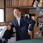 画家を目指していたはずが印刷会社の社長に 「予期できない運命も乗りこなしていきたい」